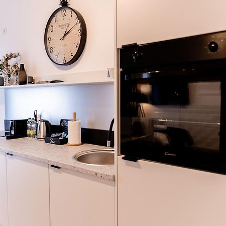 Hop & Lulu Delux Apartments โกเลนูฟ ภายนอก รูปภาพ