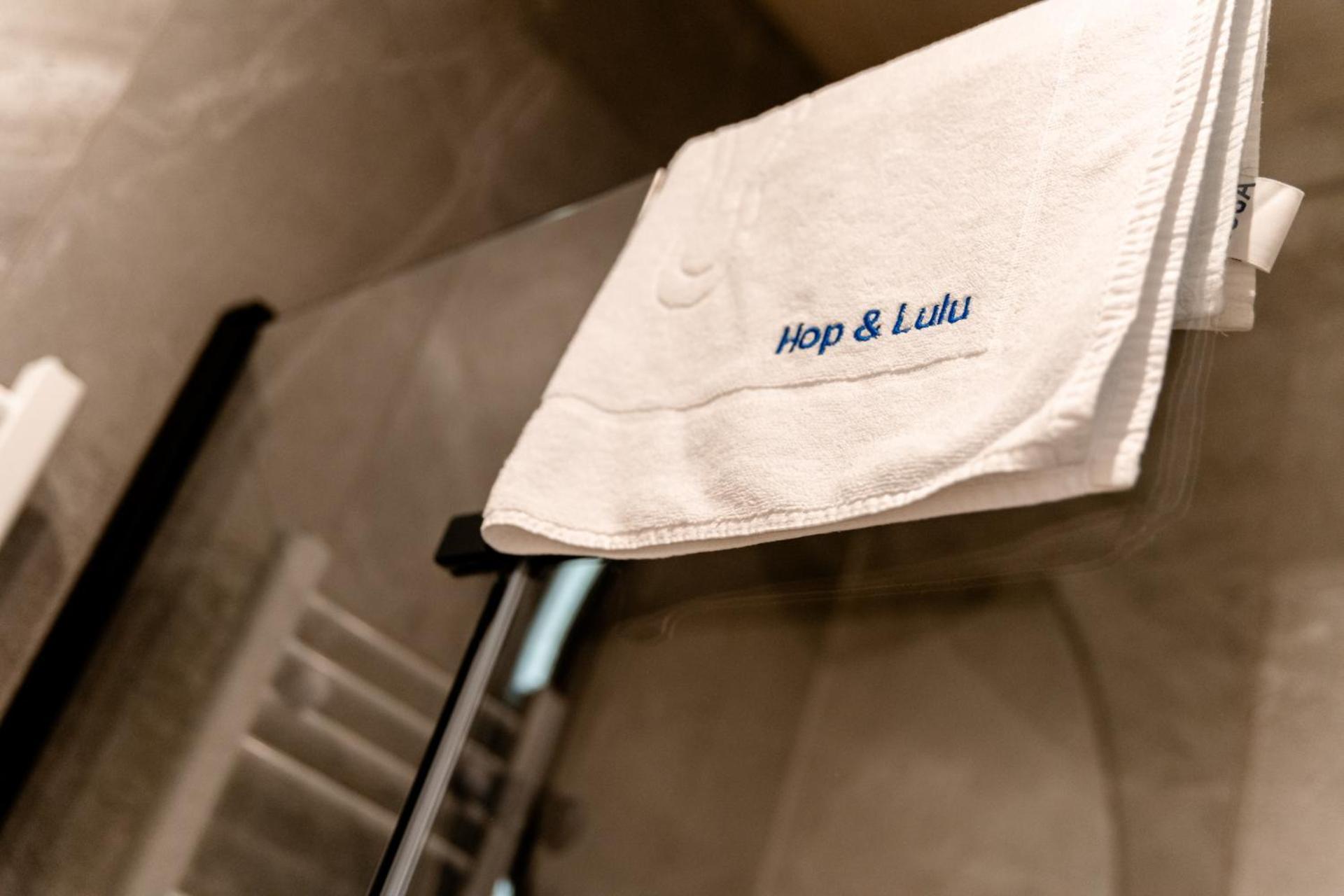Hop & Lulu Delux Apartments โกเลนูฟ ภายนอก รูปภาพ