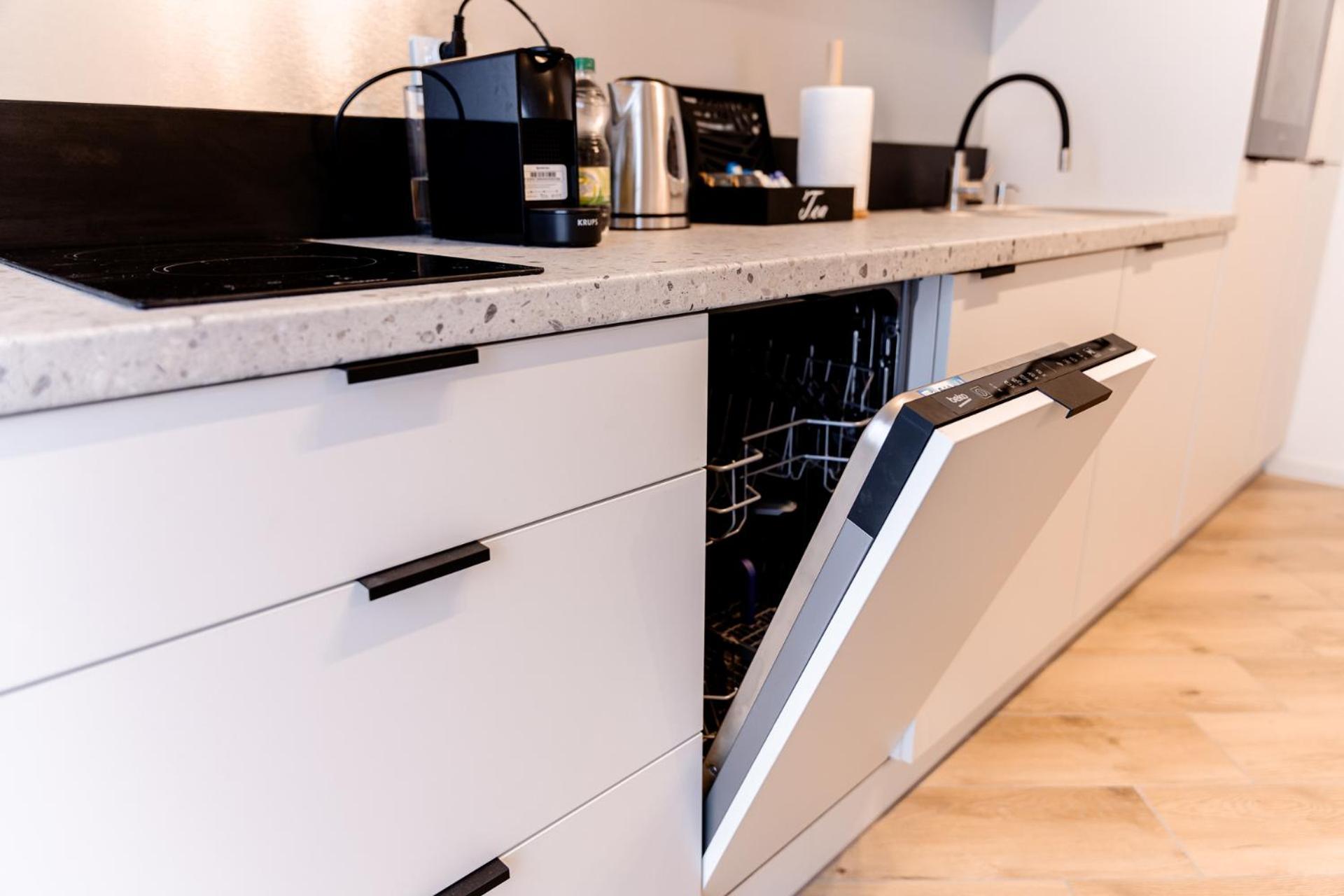 Hop & Lulu Delux Apartments โกเลนูฟ ภายนอก รูปภาพ