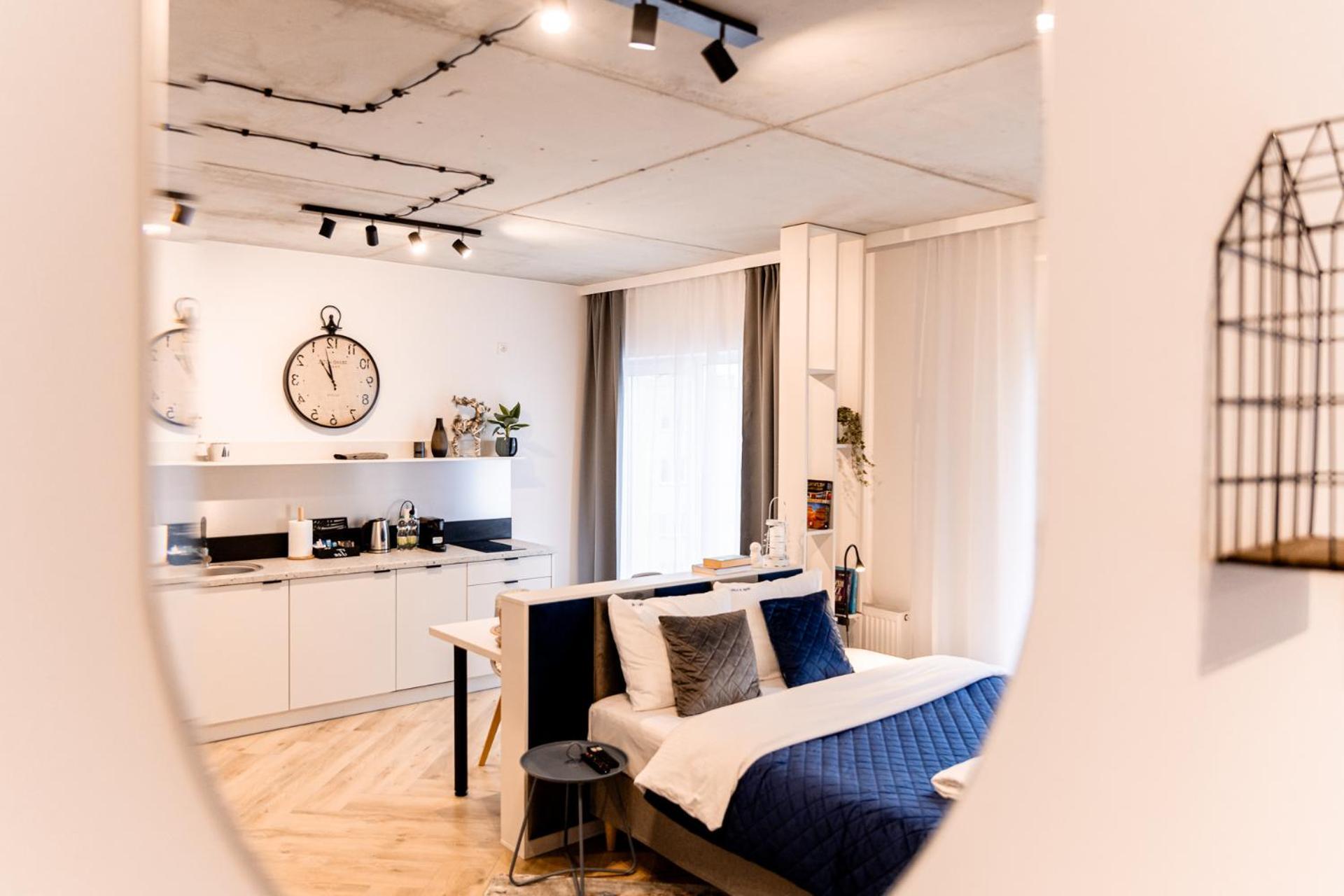 Hop & Lulu Delux Apartments โกเลนูฟ ภายนอก รูปภาพ