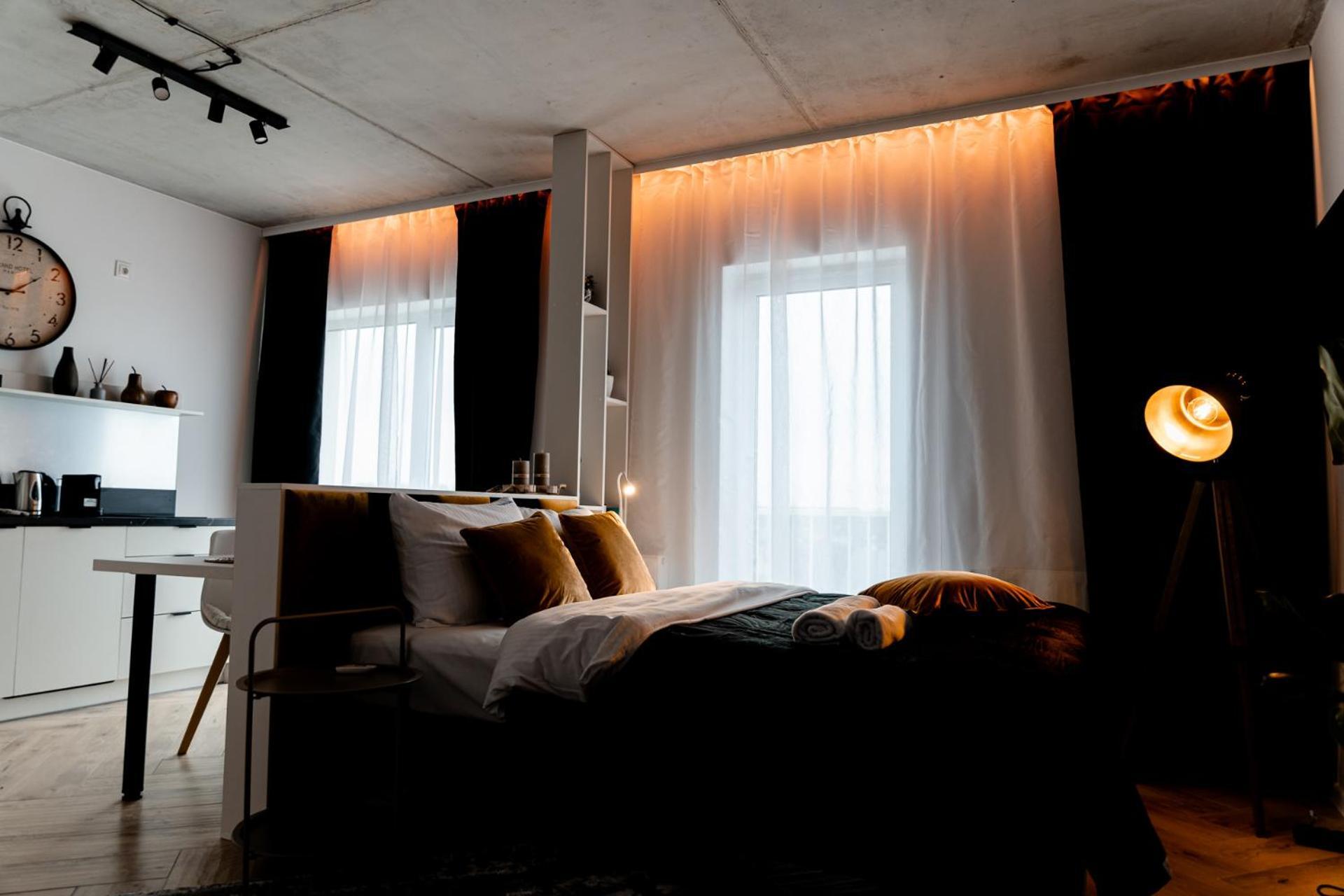 Hop & Lulu Delux Apartments โกเลนูฟ ภายนอก รูปภาพ