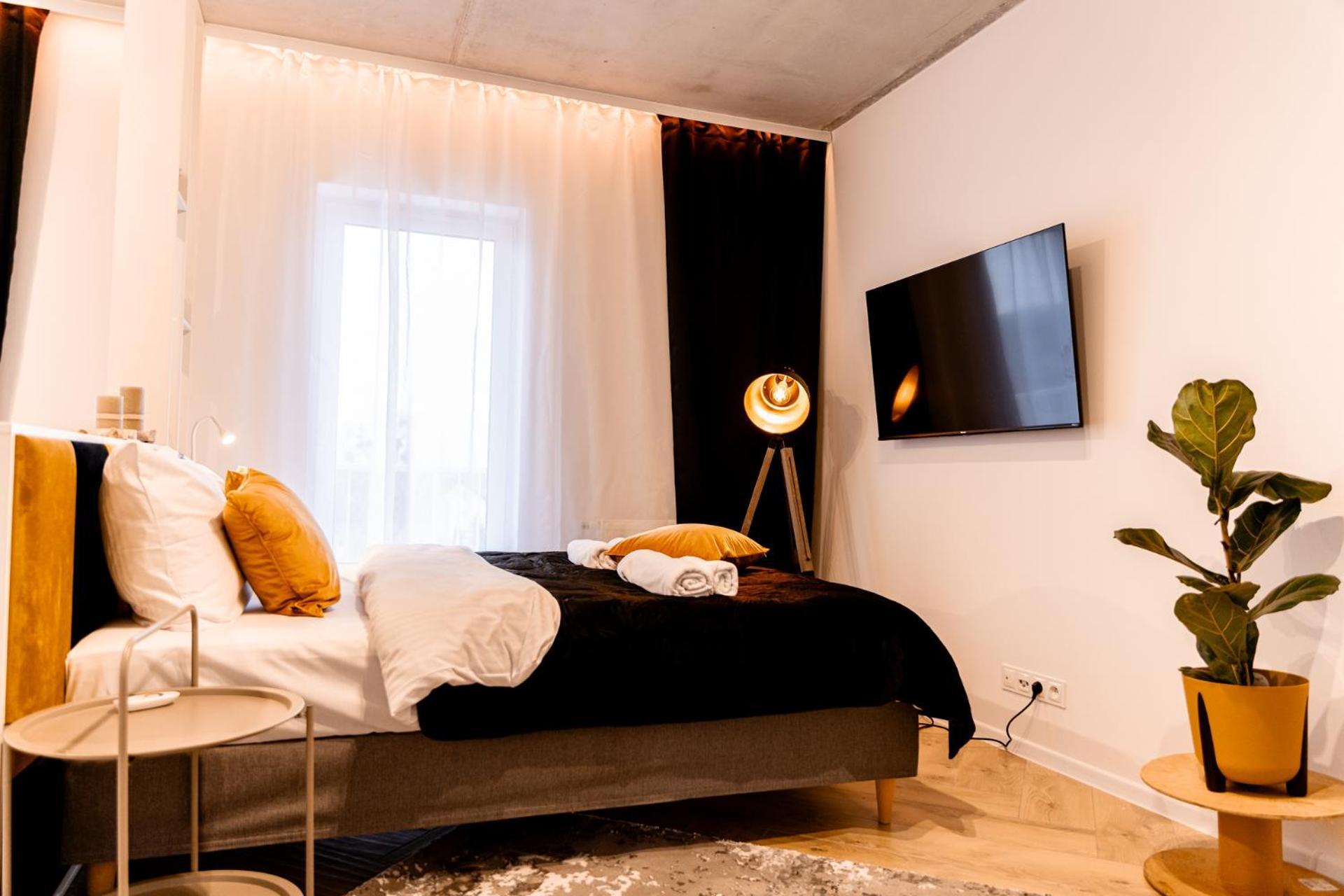 Hop & Lulu Delux Apartments โกเลนูฟ ภายนอก รูปภาพ